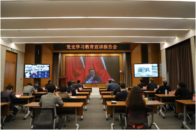 20213261127541075558